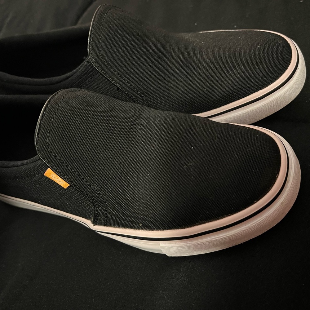 Nike Black Sneakers Minimalist Design
